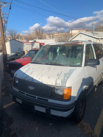 Converted Chevy Van- Solar Panel/ Bed - cars & trucks - by owner -... for sale in Salt Lake City, UT – photo 6