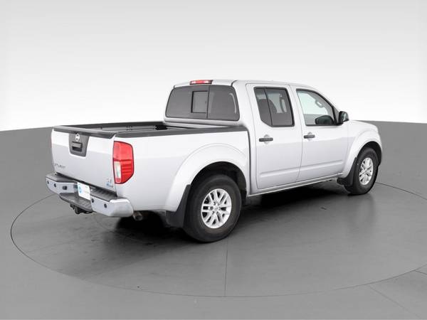 2018 Nissan Frontier Crew Cab SV Pickup 4D 5 ft pickup Silver for sale in Cookeville, TN – photo 11