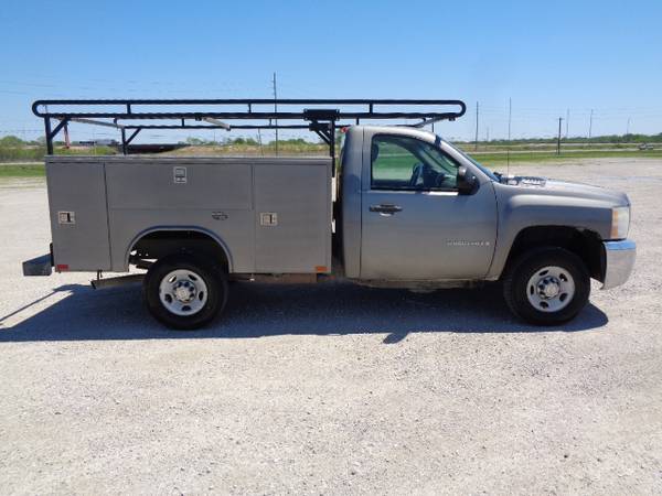 2009 Chevy Silverado 2500HD w/8 Reading Service Body - cars & for sale in Sauget, MO – photo 6