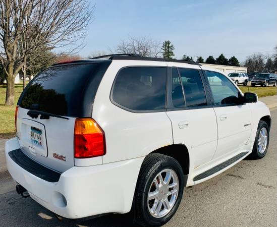 2009 GMC ENVOY DENALI 5.3L!! LIKE NEW TIRES!! - cars & trucks - by... for sale in Le Roy, IA – photo 4