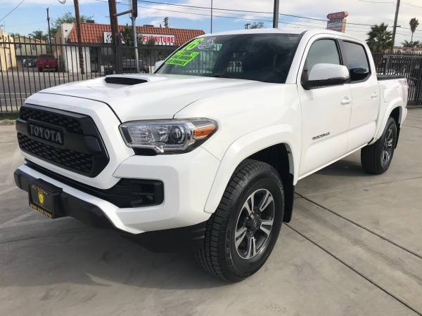 2016 Toyota / Tacoma / TRD Sport 4x4 / White / 1 Owner/ Must See -... for sale in Los Angeles, CA – photo 5