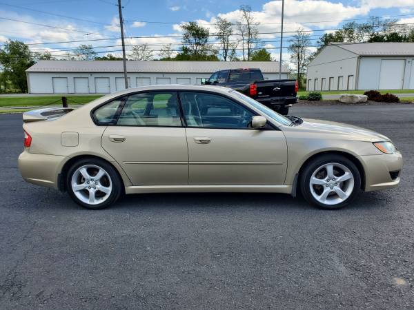 2008 Subaru Legacy AWD - - by dealer - vehicle for sale in Shippensburg, PA – photo 8