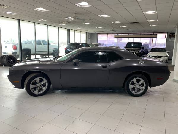 2013 Dodge Challenger SXT Plus - - by dealer - vehicle for sale in Springfield, IL – photo 4