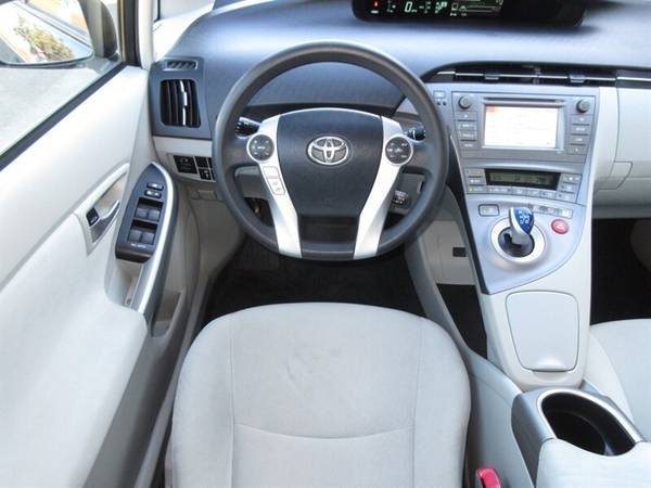 2013 Toyota Prius Two - cars & trucks - by dealer - vehicle... for sale in Santa Cruz, CA – photo 6