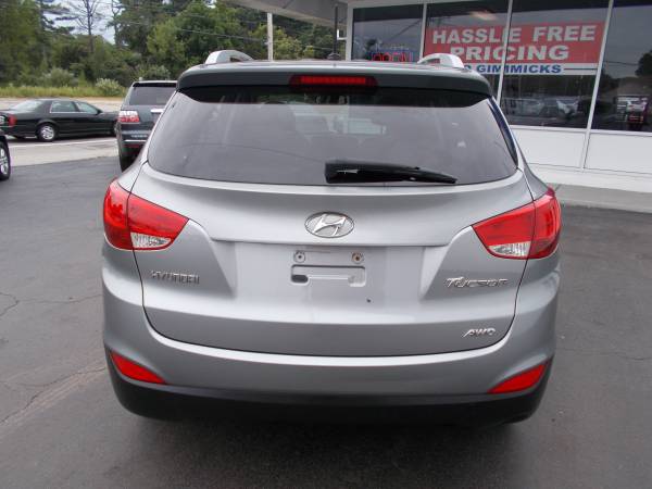 2010 Hyundai Tucson GLS - All Wheel Drive - Leather for sale in West Warwick, CT – photo 7