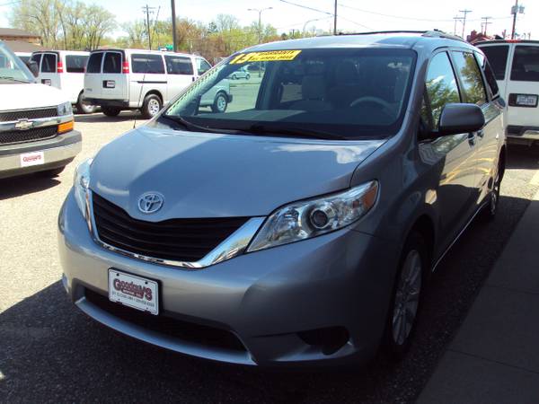 2013 Toyota Sienna 5dr 7-Pass Van V6 LE AWD (Natl) for sale in Waite Park, IA – photo 13