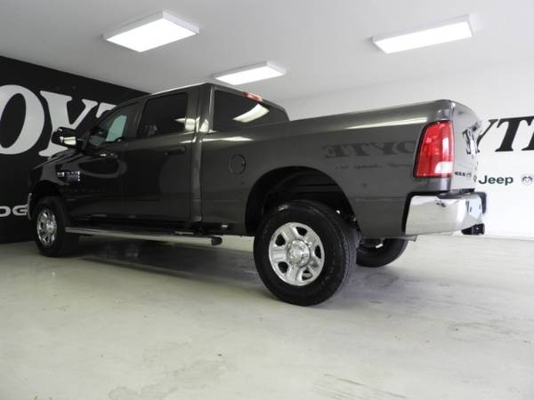 2017 Ram 3500 Tradesman 4x4 Crew Cab 6'4 Box - Manager's Special! for sale in Sherman, TX – photo 5