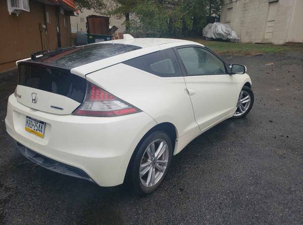 2011 Honda CR-Z HYBRID - cars & trucks - by owner - vehicle... for sale in reading, PA – photo 3
