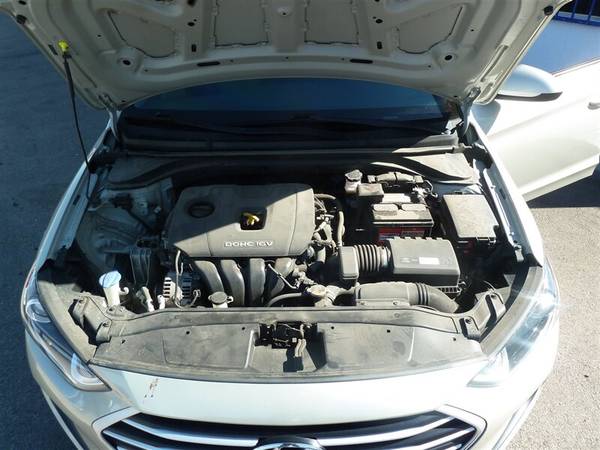2017 Hyundai Elantra SE - - by dealer - vehicle for sale in Tucson, AZ – photo 16