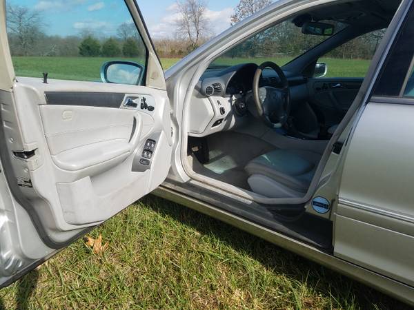 2003 Mercedes Benz C320 Sedan - cars & trucks - by owner - vehicle... for sale in Lebanon, MO – photo 10