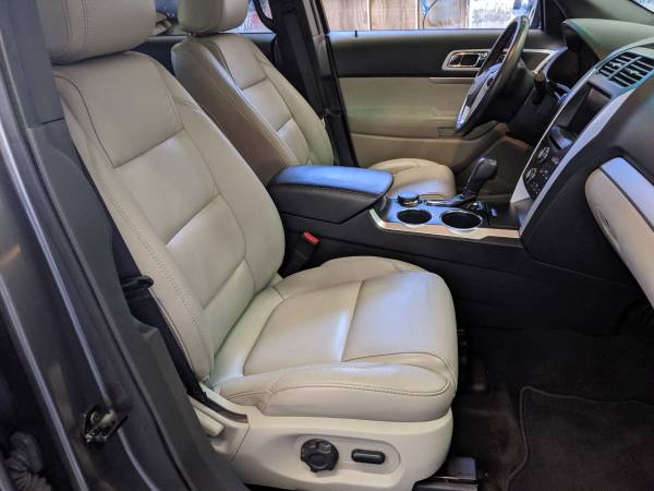 2012 Ford explorer XLT 3rd loaded for sale in Cranston, RI – photo 16