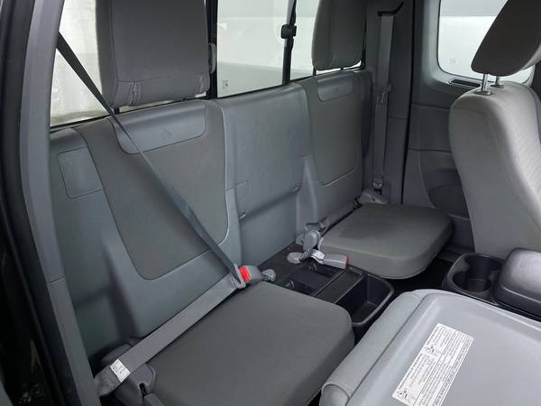 2013 Toyota Tacoma Access Cab PreRunner Pickup 4D 6 ft pickup Gray -... for sale in Valhalla, NY – photo 20