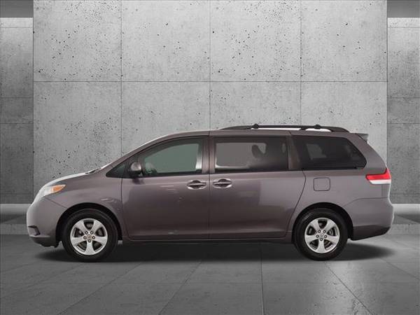 2011 Toyota Sienna LE SKU: BS021499 Mini-Van - - by for sale in Westmont, IL – photo 10