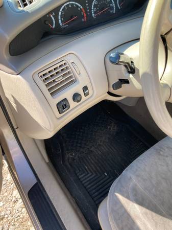 2002 Toyota Avalon XL - Bench seat for sale in Topeka, KS – photo 7