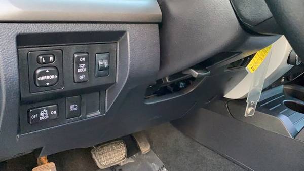 2018 Toyota Tundra 4WD SR5 pickup Gray - cars & trucks - by dealer -... for sale in Vero Beach, FL – photo 18