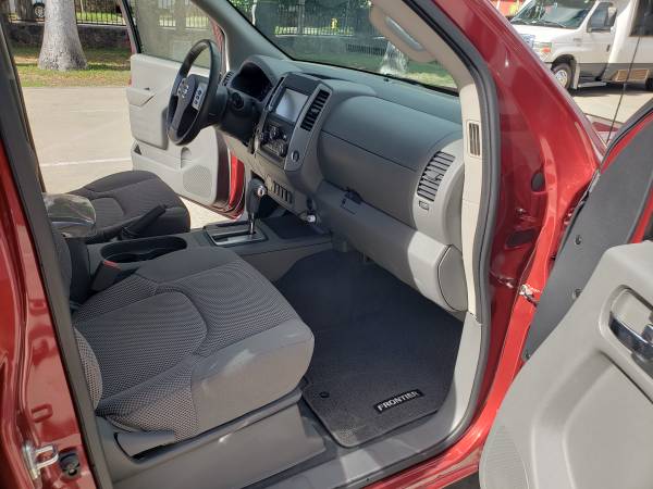2019 Nissan Frontier SV Crew cab , 10500 miles - - by for sale in SAINT PETERSBURG, FL – photo 15