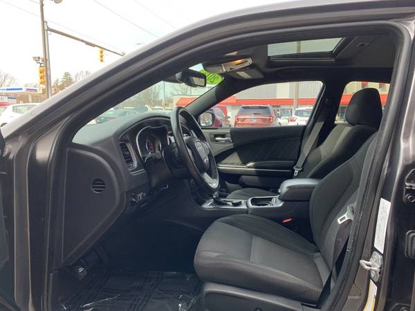 2015 Dodge Charger SXT - - by dealer - vehicle for sale in Mishawaka, IN – photo 9