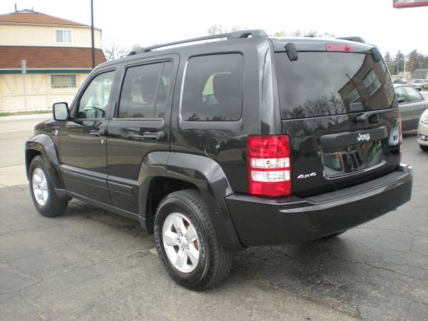 2009 Jeep Liberty Sport 4X4 - - by dealer - vehicle for sale in Roseville, MI – photo 8