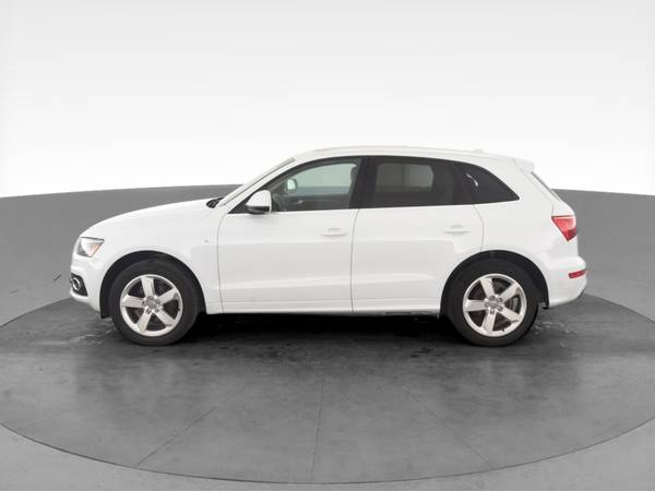 2012 Audi Q5 3.2 Quattro Premium Plus Sport Utility 4D suv White - -... for sale in Atlanta, NV – photo 5