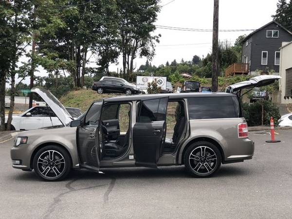 2014 FORD FLEX SEL LOADED JUST SERVICED 2-OWNER BRAND NEW TIRES -... for sale in Portland, WA – photo 23