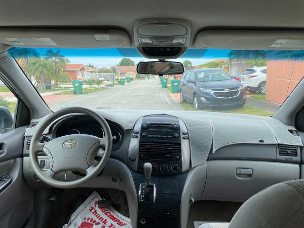 2008 Toyota Sienna - cars & trucks - by owner - vehicle automotive... for sale in Miami, FL – photo 10