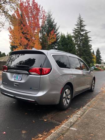2018 Chrysler Pacifica Limited Hybrid for sale in Hillsboro, OR – photo 6