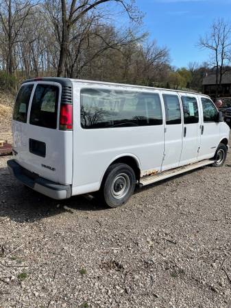 2002 Chevy Express G3500 for sale in Eldora, IA – photo 3